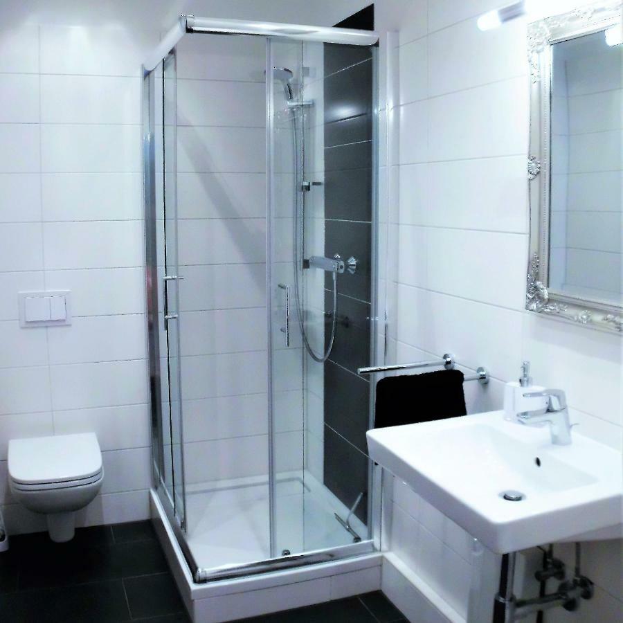 Herrenhaus Kunzwerda Bei Torgau - Aparthotel, Boardinghouse, Wohnen Auf Zeit Bagian luar foto